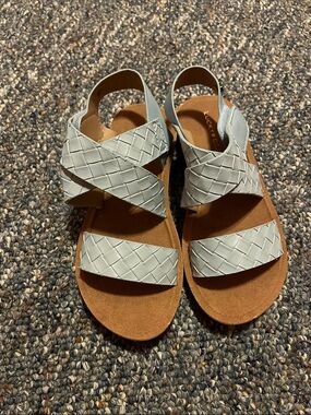 NEW- Lucky Brand Light Blueish Gray Woven Slingback Sandals